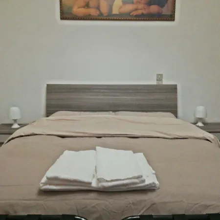 运河阳台公寓 *