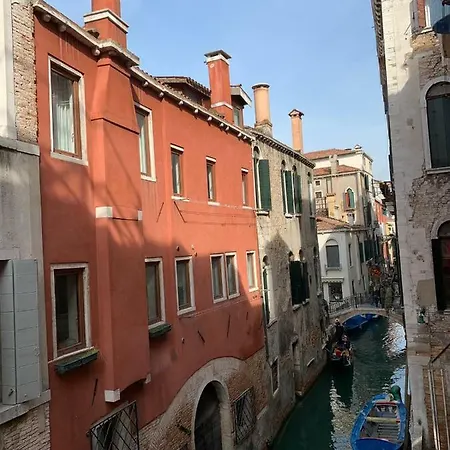 Balcone Sul Canale Apartman