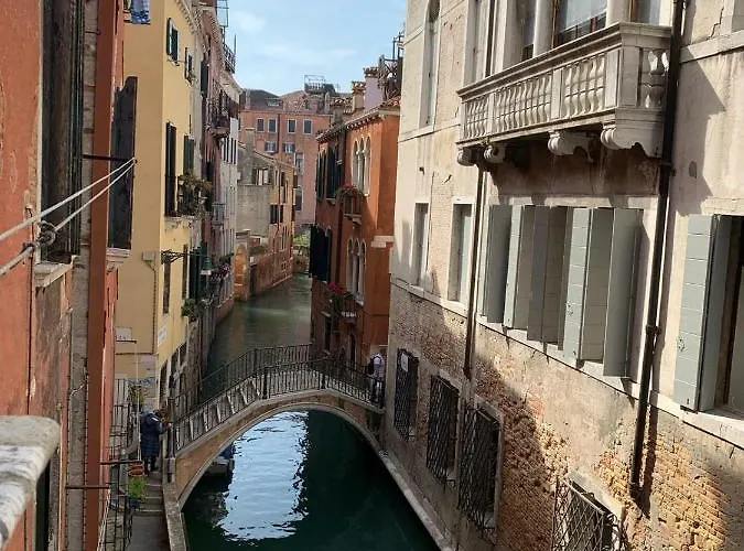 Balcone Sul Canale 베니스